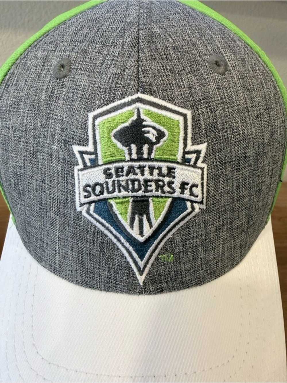 MLS Seattle Sounders FC Adidas men’s size L/XL fitted baseball hat